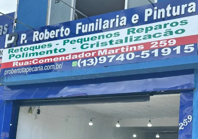 Entrada da P. Roberto Auto Capas - Rua Comendador Martins, Santos