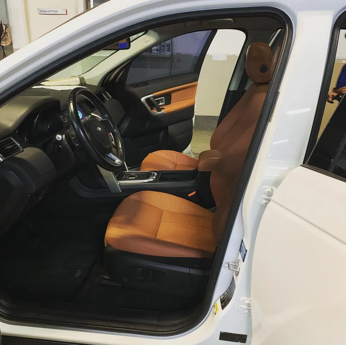 Tapeçaria automotiva em couro - projeto 14 - P. Roberto Auto Capas Santos
