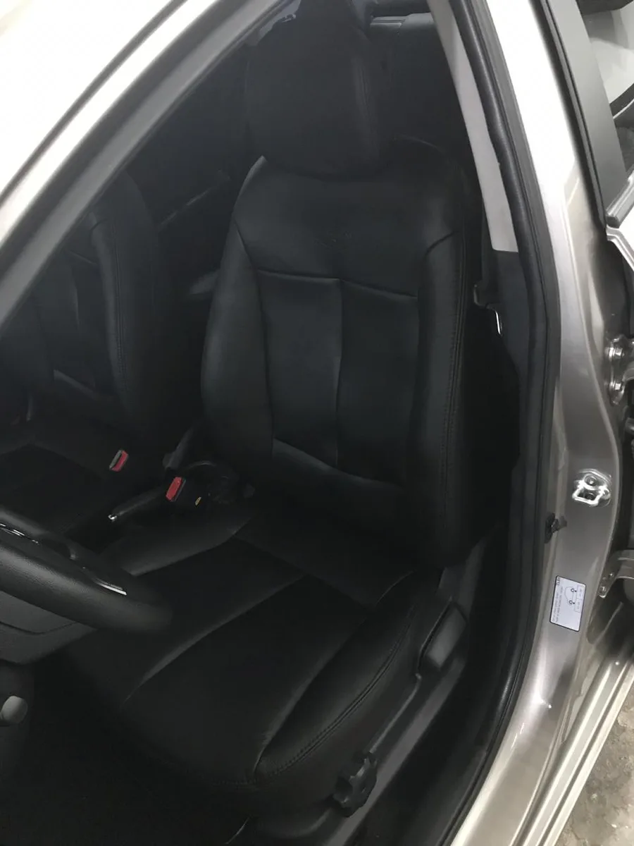 Trabalho de tapeçaria realizado - P. Roberto Auto Capas Santos