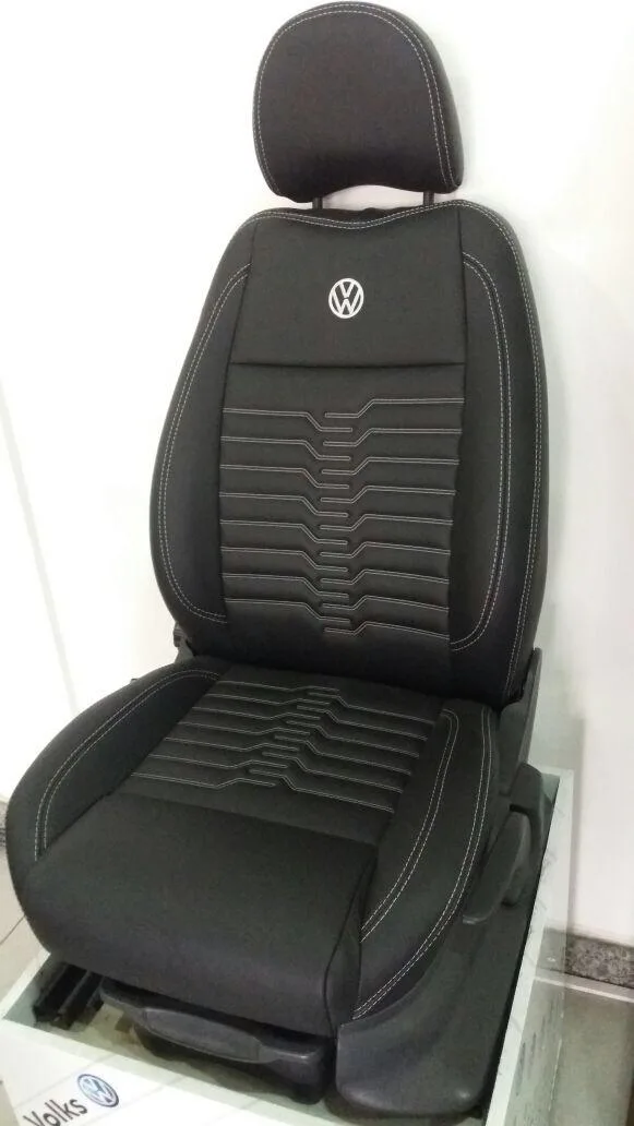 Trabalho de tapeçaria realizado - P. Roberto Auto Capas Santos