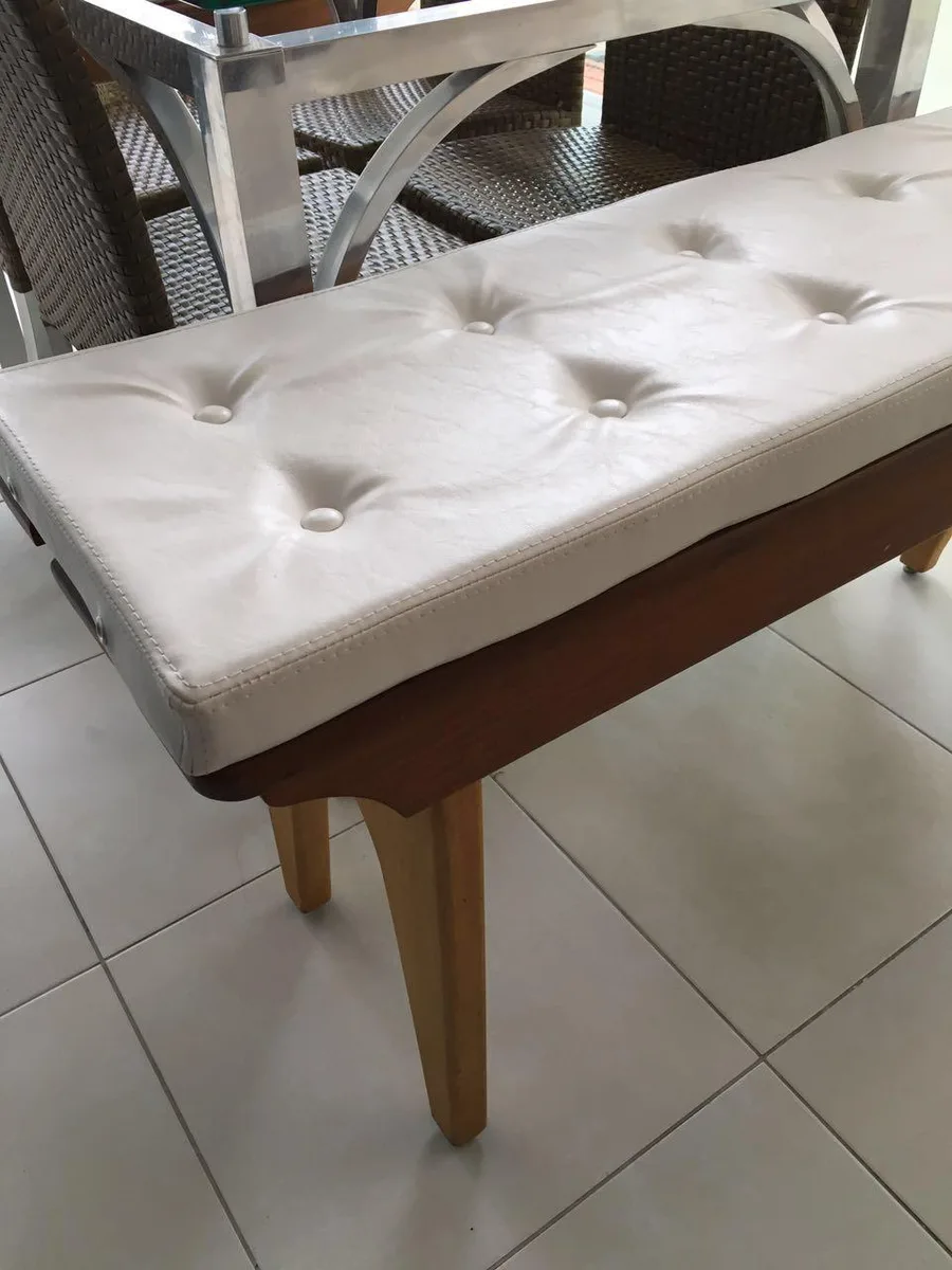 Trabalho de tapeçaria realizado - P. Roberto Auto Capas Santos